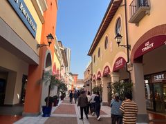 -佛罗伦萨小镇广佛名品奥特莱斯(疏港路店)