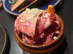 -山川小町·极番烧肉(新地假日广场店)