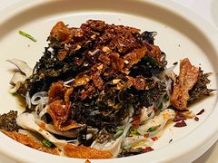 树皮菜拌鸡枞菌-胡麻(静安嘉里店)