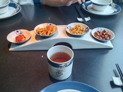 -凤凰湘语·平价海鲜餐厅(浦东旗舰店)