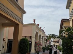 -佛罗伦萨小镇广佛名品奥特莱斯(疏港路店)