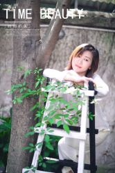 -onlygirl摄影美学馆高端定制(江滩店)