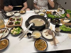 -汤宴·参须肚包鸡(南京路店)