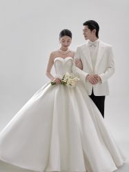 -索菲亚婚纱摄影