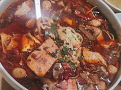 -渝信川菜 · 川味家常菜(财富购物中心店)