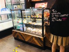 面包甜点陈列柜-星巴克(重庆新世纪凯瑞商都店)