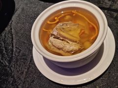 莲子松茸老鸡汤-墨宴(西洋湖店)