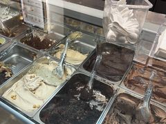 -VENCHI 闻绮(上海佛罗伦萨小镇店)