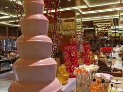 -大中华希尔顿酒店-念自助餐·嗨啤·小龙虾