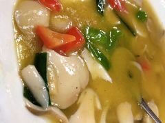 炒菌子-茂县小辣椒川菜馆-羌家铜锅土火锅