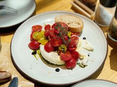 布拉塔卡布里沙拉-The Diner X餐厅(青岛万象城店)