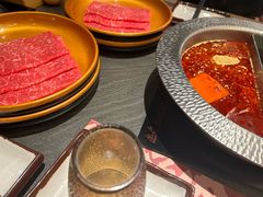 -牛YO寿喜烧·铁板烧和牛火锅自助(市府恒隆店)