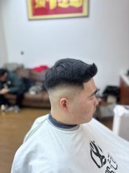 -尤司男士国潮理发馆