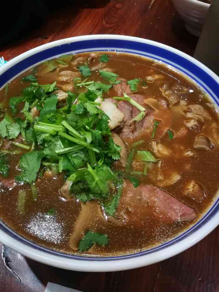 缸瓦市卤煮-"一直想来尝尝,我妈想吃卤煮,我本身不吃所.