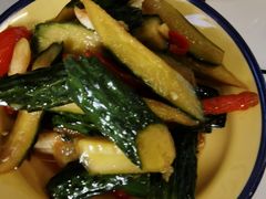 -晓彭肥肠鸡·泡椒鸡火锅(水木天地店)