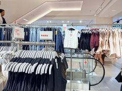 -H&M(淮海中路店)