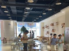 -藏猫猫咖啡主题馆(中央大道店)