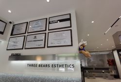 -三只熊皮肤管理中心旗舰店