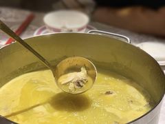 -鲜入围煮花胶鸡海鲜火锅