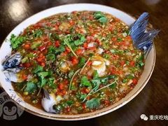 -黄桷树曹家私房菜(江与城店)