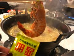 -鲜入围煮花胶鸡海鲜火锅