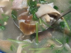 -蔼若春.传承三十年云南菜(金碧公园店)