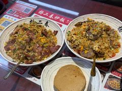 野山椒牛肉炒饭-扬二春炒饭(国庆路总店)