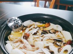 -野菌皇海景野生菌火锅(滨海大道店)