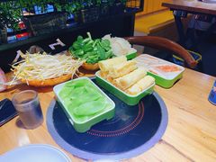 -鱼众不同·鸡公煲·烤全鱼(国顺路店)