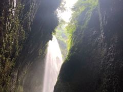 -龙水峡地缝景区