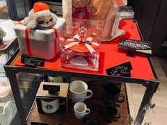 -星巴克(杭州湖滨银泰E区店)