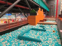 -极限PLAY运动娱乐新世界·团建派对潮玩休闲馆·室内蹦极高空游乐园