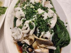 香葱灼鲈鱼-廣味潮鲜·一品潮滋味(五道口店)