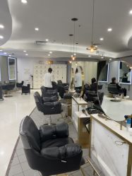 点击看大图 -八佰伴8008星级形象店