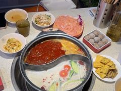 -钢管厂五区小郡肝串串香(蜀都万达店)