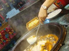 -鱼窝棚柴火铁锅炖(富山屯店)