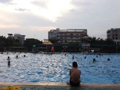 -奥龙堡游泳馆(广纸店)