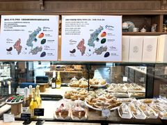 -Cha Café and Bistro