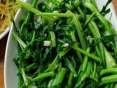 -遇龙河大樟树农家乐