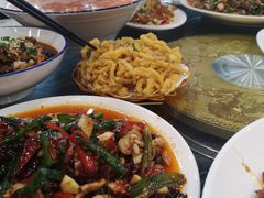 火爆黄喉-江湖黑大兔(杨家坪店)