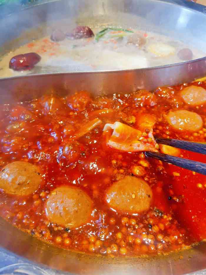 闷墩儿火锅(礼泉店)-"礼泉很火的一家四川火锅～中秋放假去的,要.