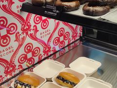 蓝莓奶酪贝果-CC BAGEL&SCONE 贝果与司康(南开大悦城店)