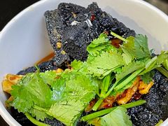 -黑色经典臭豆腐·湖南特产(步行街店)