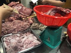 -标记美食新鲜猪杂(兴南大道店)