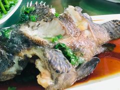 -四川小胡子海鲜(丁村万人海鲜广场店)