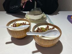 自制果仁酸奶-谷丽羊肉串·新疆鲜货烧烤馆·清真·夜宵(长沙首店)