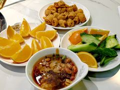 -洪氏嗨捞·广东猪肚鸡·椰子鸡火锅(西咸万象城店)
