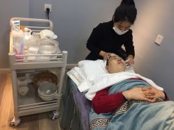 -赫本轻奢美颜中心