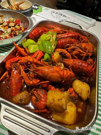 我不允许你没吃过这家小龙虾