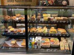 面包甜点陈列柜-星巴克(深圳侨城街店)
